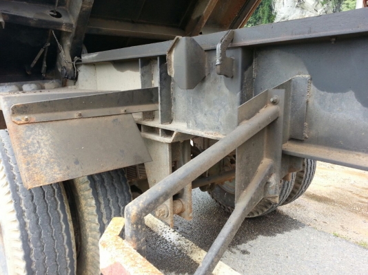 ขายหางพ่วง  สามมิต  2  เพลา. ปี 47     สนใจติดต่อ  081 - 6079515