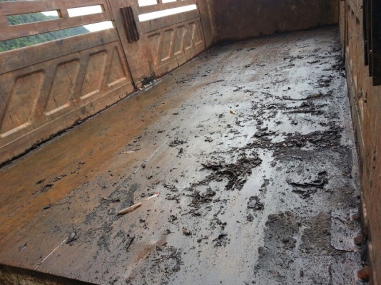 ขายหางพ่วง  สามมิต  2  เพลา. ปี 47     สนใจติดต่อ  081 - 6079515