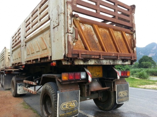 ขายหางพ่วง  สามมิต  2  เพลา. ปี 47     สนใจติดต่อ  081 - 6079515