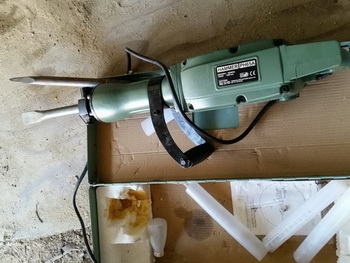 ของใหม่นำเข้า เราก็ มีนะครับ หัวเจาะปูน แย๊กปูน เบรคเกอร์ HAMMER PH65 A ใช้ไฟ 220V หนัก 22 kg ของใหม่นำเข้า เราก็ มีนะครับ หัวเจาะปูน แย๊กปูน เบรคเกอร์ HAMMER PH65 A ใช้ไฟ 220V หนัก 22 kg