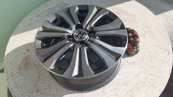 ขายล้อแม็กเดิม honda freed mc 15" สนใจติดต่อเล็กคลองสามครับ 081-3747940 ขายล้อแม็กเดิม honda freed mc 15" สนใจติดต่อเล็กคลองสามครับ 081-3747940