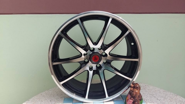 ขายล้อแม็กมือ2 lenso samurai sc-01 17"  สนใจติดต่อเล็กคลองสามครับ 081-3747940