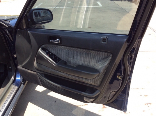 ขายรถ Honda accord ตาเพชรไฟท้ายสั้น ปี94 เครื่องหัวฉีดเดิม 2.0 เกียร์ออโต้ ติดแก๊สLPG ไฟฟ้าทั้งคัน ภายในเบาะเดิมๆสวยมากสะอาด แอร์เย็นฉ่ำ ตัวถังเดิมๆสีเงาๆรถทรงเดิม รถสวยเดิมขับดีพร้อมใช้งานได้เลยครับ ขายถูกครับ