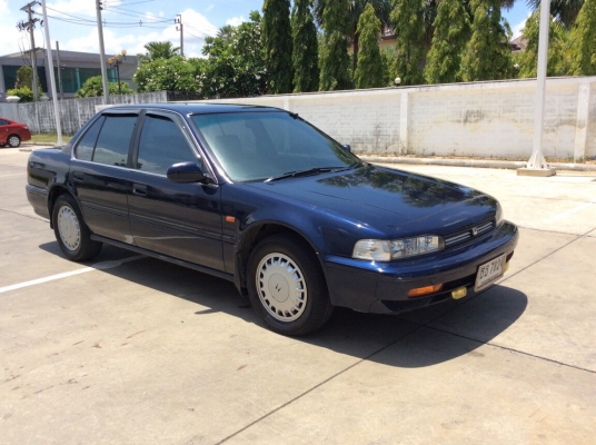 ขายรถ Honda accord ตาเพชรไฟท้ายสั้น ปี94 เครื่องหัวฉีดเดิม 2.0 เกียร์ออโต้ ติดแก๊สLPG ไฟฟ้าทั้งคัน ภายในเบาะเดิมๆสวยมากสะอาด แอร์เย็นฉ่ำ ตัวถังเดิมๆสีเงาๆรถทรงเดิม รถสวยเดิมขับดีพร้อมใช้งานได้เลยครับ ขายถูกครับ