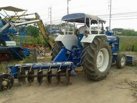 ขายรถแทรคเตอร์ ฟร์อด 6600 t3 สภาพพร้อมใช้งาน เอกสารพร้อม เครื่องดี เกียร์ดี ใช้งานได้เลย