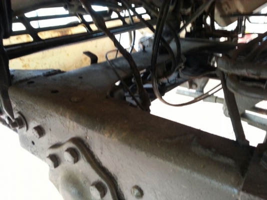 รถฮีโน่ 10 ล้อ ท้ายลาด  KT725  168 แรงม้า.   สนใจติดต่อ  081 - 6079515