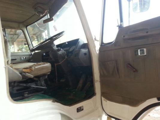 รถฮีโน่ 10 ล้อ ท้ายลาด  KT725  168 แรงม้า.   สนใจติดต่อ  081 - 6079515