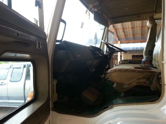 รถฮีโน่ 10 ล้อ ท้ายลาด  KT725  168 แรงม้า.   สนใจติดต่อ  081 - 6079515