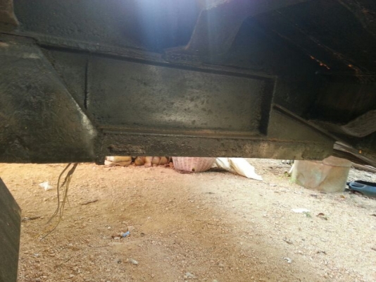 รถฮีโน่ 10 ล้อ ท้ายลาด  KT725  168 แรงม้า.   สนใจติดต่อ  081 - 6079515