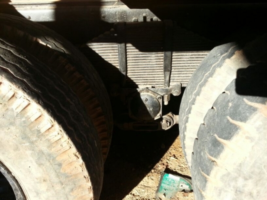 รถฮีโน่ 10 ล้อ ท้ายลาด  KT725  168 แรงม้า.   สนใจติดต่อ  081 - 6079515