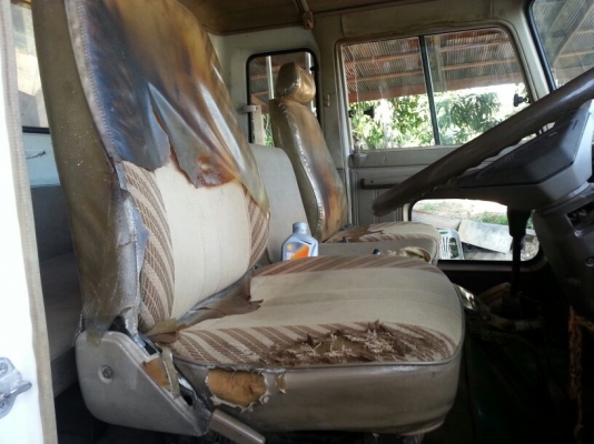 รถฮีโน่ 10 ล้อ ท้ายลาด  KT725  168 แรงม้า.   สนใจติดต่อ  081 - 6079515