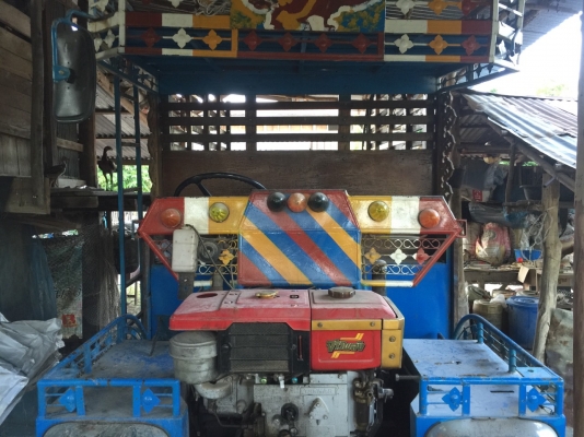 อีแต๋น6ล้อครับ