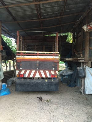 อีแต๋น6ล้อครับ