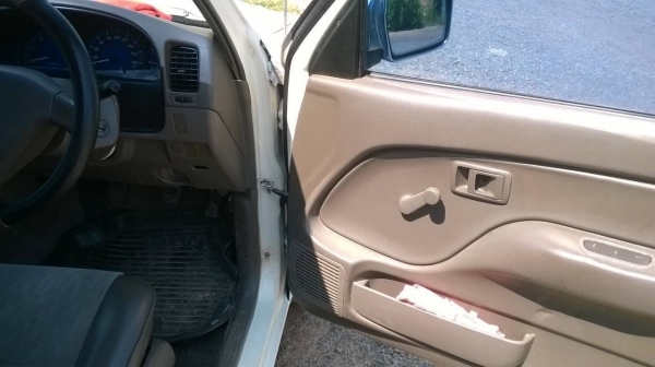 ขาย TOYOTA D4D 2.5 ปี 47 กระจกมือหมุน เครื่องดี คัสซีสวย แอร์เย็น พาวเวอร์ ทะเบียนครบพร้อมโอน ขาย TOYOTA D4D 2.5 ปี 47 กระจกมือหมุน เครื่องดี คัสซีสวย แอร์เย็น พาวเวอร์ ทะเบียนครบพร้อมโอน