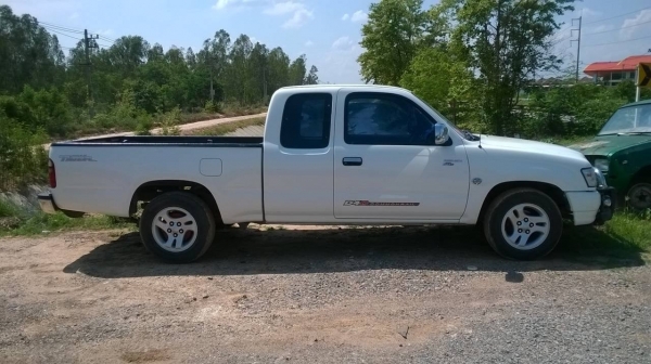 ขาย TOYOTA D4D 2.5 ปี 47 กระจกมือหมุน เครื่องดี คัสซีสวย แอร์เย็น พาวเวอร์ ทะเบียนครบพร้อมโอน ขาย TOYOTA D4D 2.5 ปี 47 กระจกมือหมุน เครื่องดี คัสซีสวย แอร์เย็น พาวเวอร์ ทะเบียนครบพร้อมโอน