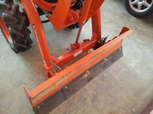 ขายรถไถ kubota B 2420   240000 บาท  โทร.0819667317