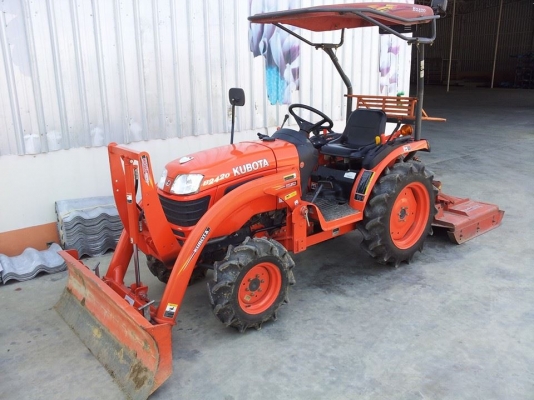 ขายรถไถ kubota B 2420   240000 บาท  โทร.0819667317