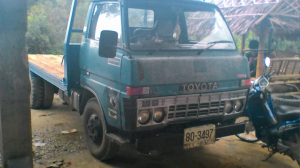 ขายรถบรรทุก 6 ล้อเทรลเลอร์ TOYOTA BU 87 แรงม้า ไอ้หนุ่มทางหลวง ราคา 160000