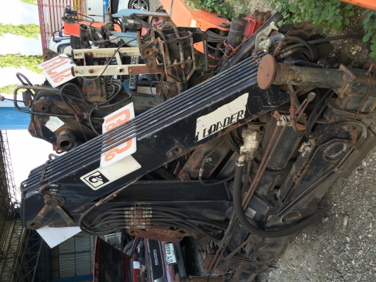 ขายเฮี๊ยบ,เครน ราคาดีโทร081-9441107ชลบุรีครับ