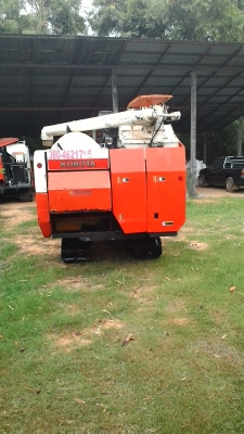 ขาย รถเกี่ยวข้าว DC-68G + เทลเลอร์บรรทุก