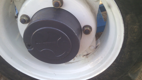 ขายรถไถ  FORD  รุ่น6640  4x4  คานหน้าคาลาโล่  พร้อมใช้งาน