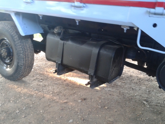 ขาย isuzu nkr 88 แรง รถออกห้าง