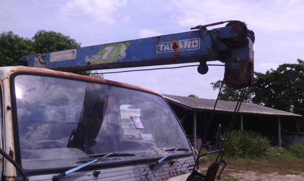 ขาย 6 ล้อ MITSUBISHI  แคนเตอร์ 115 แรงม้า ติดเครน ไม่มีทะเบียน