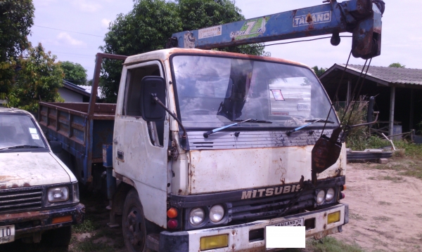 ขาย 6 ล้อ MITSUBISHI  แคนเตอร์ 115 แรงม้า ติดเครน ไม่มีทะเบียน