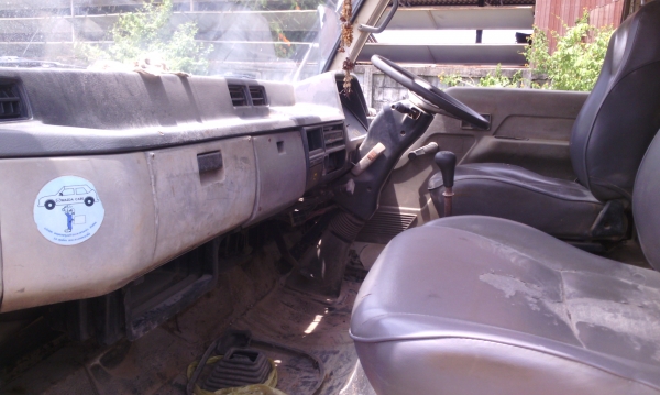 ขาย 6 ล้อ MITSUBISHI  แคนเตอร์ 115 แรงม้า ติดเครน ไม่มีทะเบียน