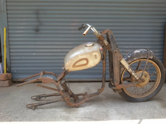 ขายซากรถโบราณเยอรมันเฟรม DKW RT 200 มีรูปครับ