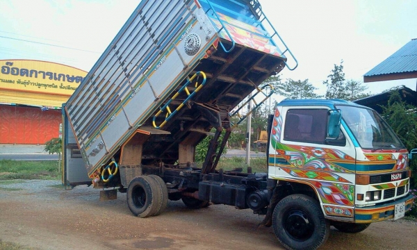 ขายหกล้อ ดั้มเกษตร