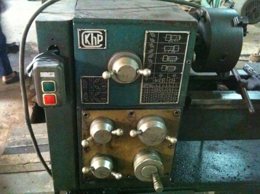 แท่นกลึงเล็ก 3 ฟุต สภาพสวย ๆ พร้อมใช้งาน ไม่แพง 37,000 แท่นกลึงเล็ก 3 ฟุต สภาพสวย ๆ พร้อมใช้งาน ไม่แพง 37,000