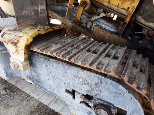 CAT PR-750B ปี1993 กัดกว้าง 3048 mm ลึก 254 mm Engine CAT3412 หากรอของได้ 90 วัน ติดต่อคุยกันได้เลยครับ CAT PR-750B ปี1993 กัดกว้าง 3048 mm ลึก 254 mm Engine CAT3412 หากรอของได้ 90 วัน ติดต่อคุยกันได้เลยครับ