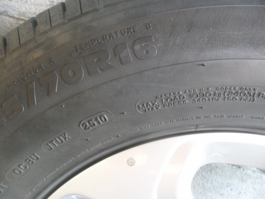 ล้อแม็ก 16นิ้ว 6รู เชฟ พร้อมยาง สวยๆ 4 ล้อ ราคา 6900 บาท