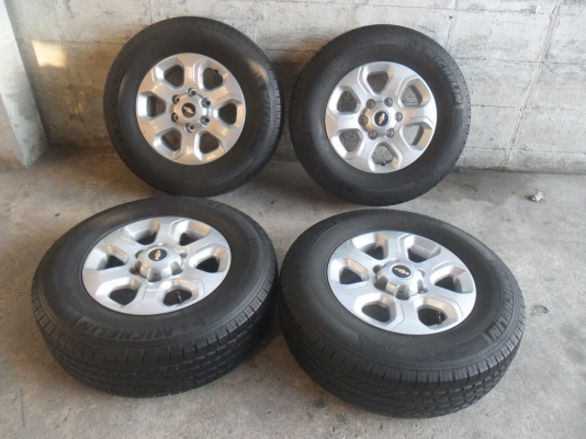 ล้อแม็ก 16นิ้ว 6รู เชฟ พร้อมยาง สวยๆ 4 ล้อ ราคา 6900 บาท