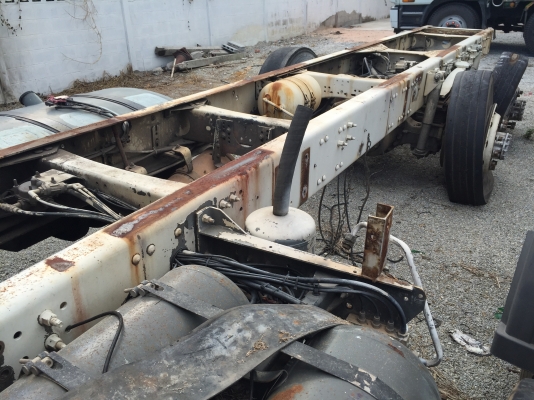 ขายซากรถ10ล้อ วอล์วโว่ ตามสภาพครับราคาถูก081-9441107