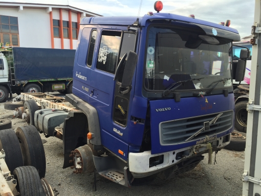 ขายซากรถ10ล้อ วอล์วโว่ ตามสภาพครับราคาถูก081-9441107