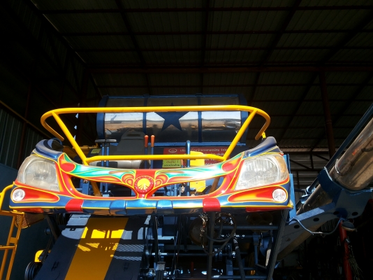 ขายรถเกี่ยวข้าว รุ่น ใหม่ใหญ่กว่าเดิม ตัวเดิน 12 HTปั้มเบอร์22 เครื่อง GO8C เทอร์โบ