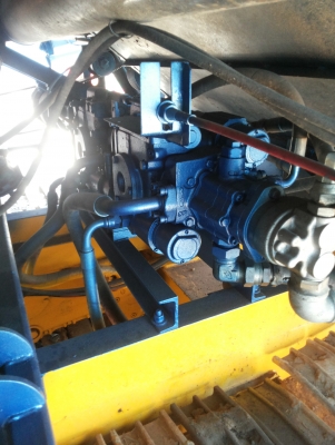 ขายรถเกี่ยวข้าว รุ่น ใหม่ใหญ่กว่าเดิม ตัวเดิน 12 HTปั้มเบอร์22 เครื่อง GO8C เทอร์โบ