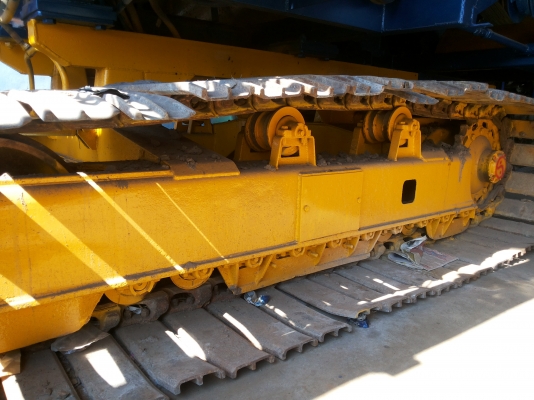 ขายรถเกี่ยวข้าว รุ่น ใหม่ใหญ่กว่าเดิม ตัวเดิน 12 HTปั้มเบอร์22 เครื่อง GO8C เทอร์โบ