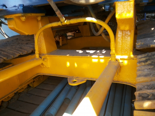 ขายรถเกี่ยวข้าว รุ่น ใหม่ใหญ่กว่าเดิม ตัวเดิน 12 HTปั้มเบอร์22 เครื่อง GO8C เทอร์โบ