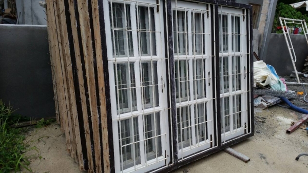 บานประตูไม้เต็ง+ชุดหน้าต่าง+วงกบ