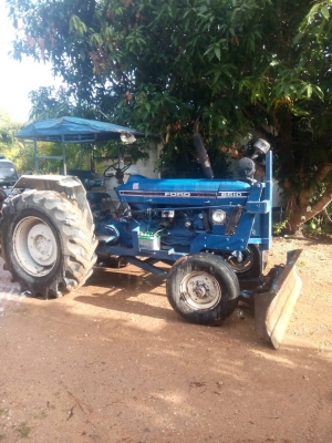 ขายรถไถฟอร์ด 6600 สถาพดี เจ้าของขายเองครับ