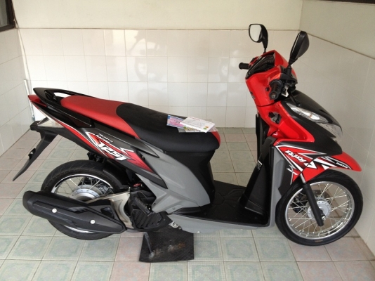 Click125i ตัวรองTop รุ่นRacing วิ่ง8000 ปี56 (ของแถม 4 รายการ)