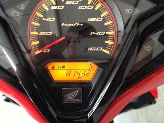 Click125i ตัวรองTop รุ่นRacing วิ่ง8000 ปี56 (ของแถม 4 รายการ)