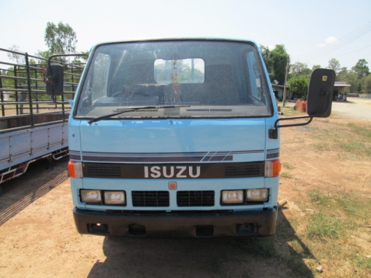 ขายรถisuzu nkr 110แรงราคาถูกสนใจติดต่อ0816698429