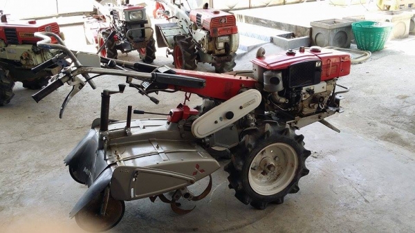 รถไถเดินตาม MITSUBISHI รุ่น CT534 เก่าญี่ปุ่น เครื่องยนต์ติดง่าย สภาพสวยพร้อมใช้งาน รถไถเดินตาม MITSUBISHI รุ่น CT534 เก่าญี่ปุ่น เครื่องยนต์ติดง่าย สภาพสวยพร้อมใช้งาน