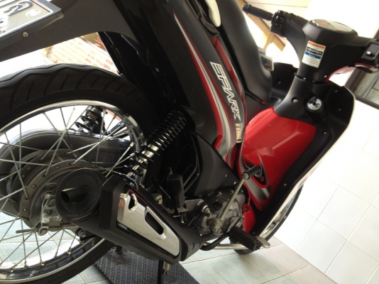 Spark115i โฉมล่าสุด ลายใหม่ สต๊าดมือ วิ่ง2000 ปี57 (ของแถม 4 รายการ)