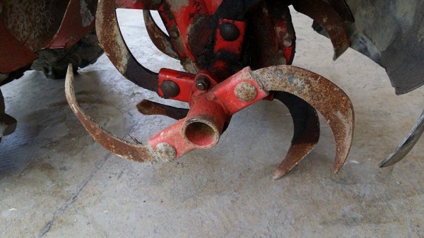 รถพรวนดิน  ISEKI  300 เก่าญี่ปุ่น  ขนาด 3 แรง  เครื่องยนต์ติดง่าย  สภาพสวย พร้อมใช้งาน