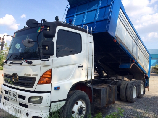 ขายด่วน  รถสิบล้อสองเพลาดั้มพ์  HINO  MEGA  320 ปี 48   พร้อมใช้งาน  เอกสารพร้อม